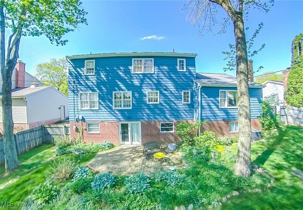 Foto del edificio - 2366 Woodpark Rd