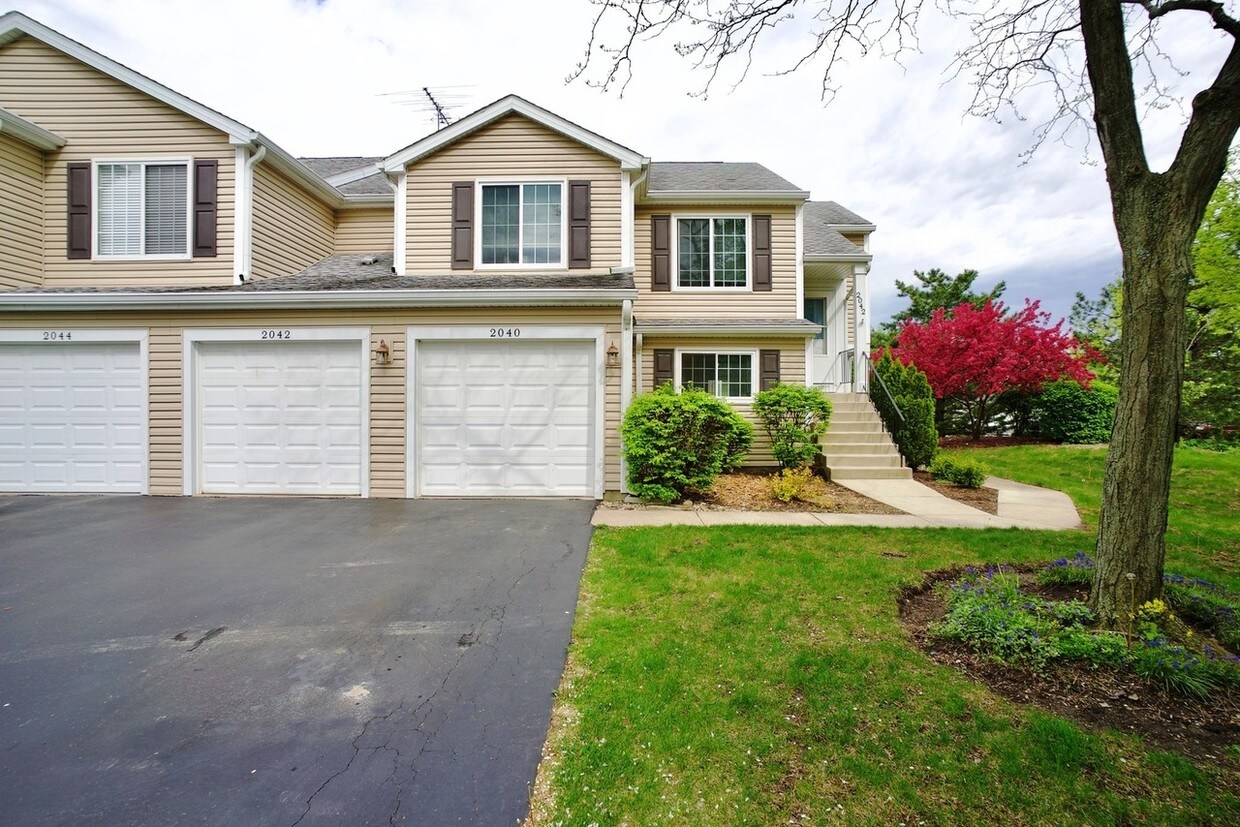Garage - 2040 Windemere Cir