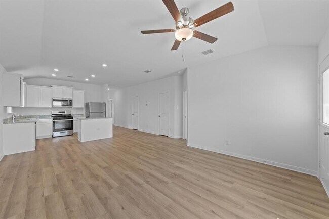 Building Photo - 464 Aplite Pass