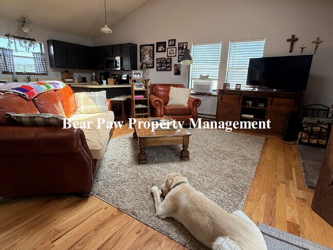 Foto del edificio - Cute duplex in Evergreen!!