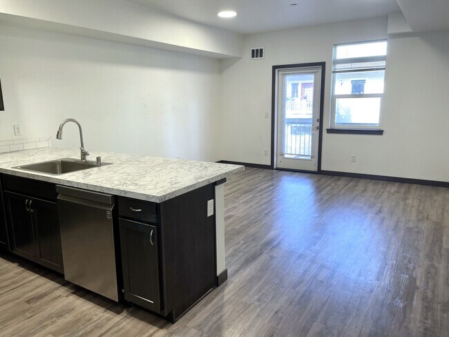 Foto del edificio - 1513 E St Apartments