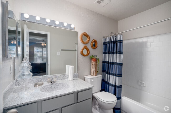 1 dormitorio, 1 baño - 578 pies cuadrados - Baño - Carmel Creek