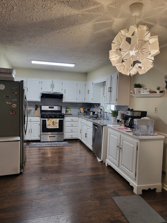 Foto del edificio - 5111 Cavalier Dr SE