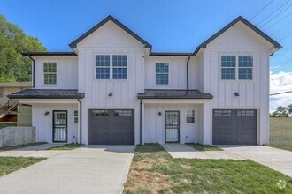 Building Photo - 427 W Linden Ave