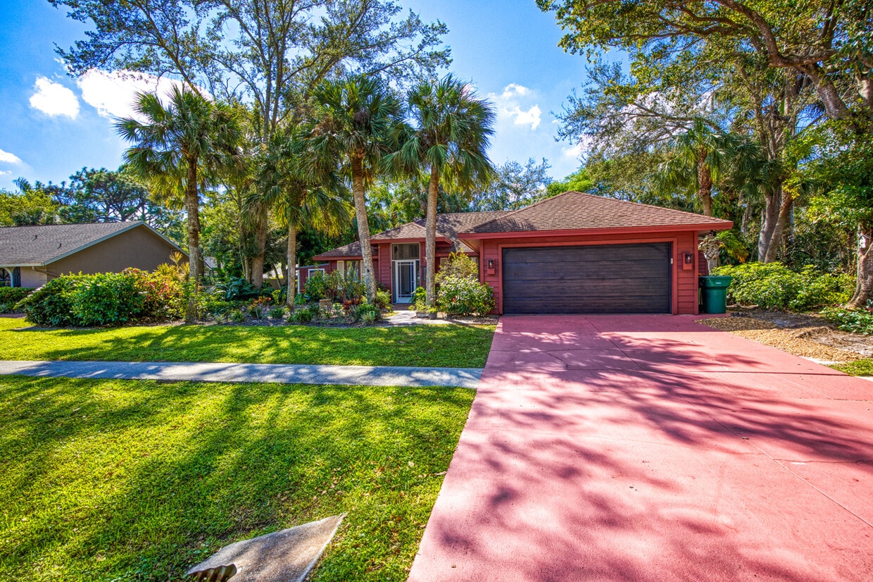 Primary Photo - 2490 Outrigger Ln
