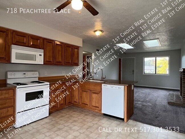 Foto del edificio - 718 Peachtree Pl