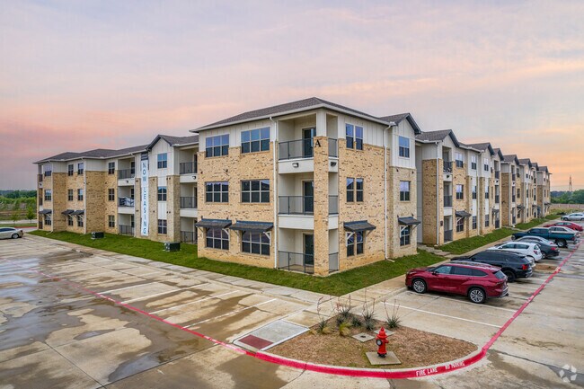 Foto del edificio - Legacy at Crowley