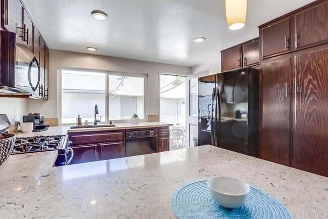 Building Photo - 670 Kumquat Way