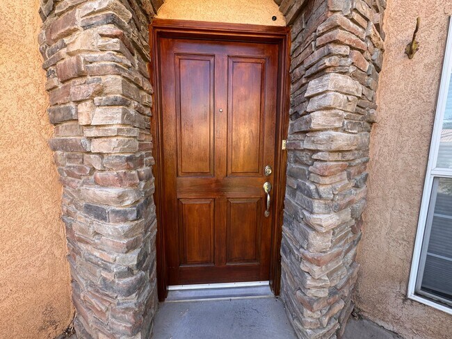 Foto del edificio - 5596 Timberfalls Rd NW