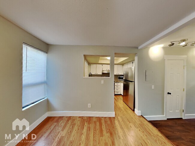 Foto del edificio - 10905 NE 35th Pl