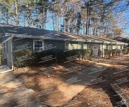 Building Photo - 5333 Bishops Cir