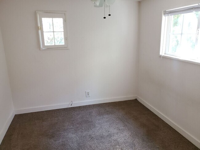 Foto del edificio - One Bedroom House