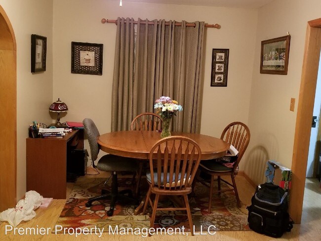Foto del edificio - 2 br, 1 bath House - 228 W SWEET AVE