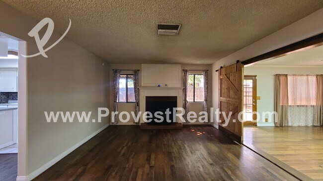 Foto del edificio - 3 Bed, 2 Bath Hesperia Home!!!