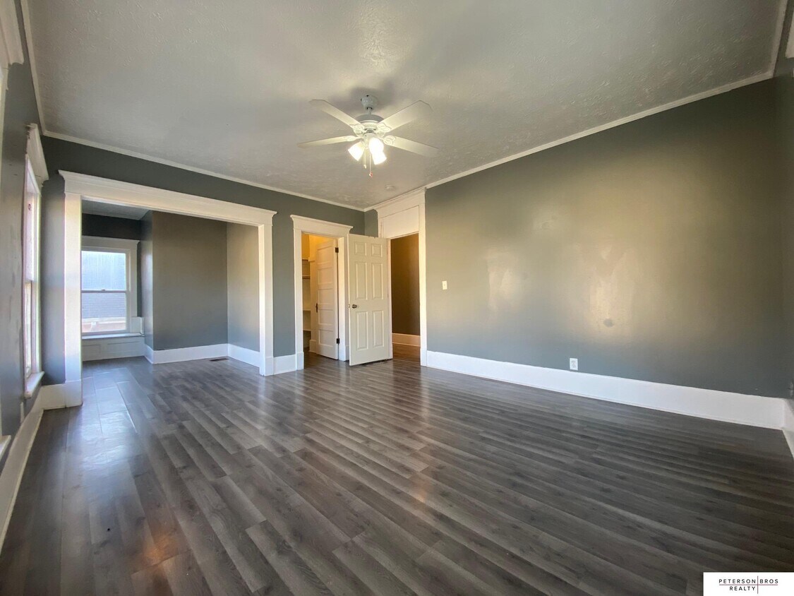 Foto principal - 418 S 1st St