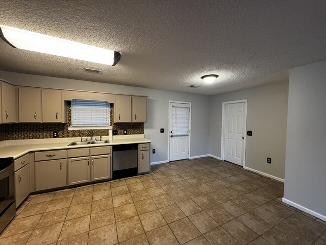 Building Photo - Home for Rent