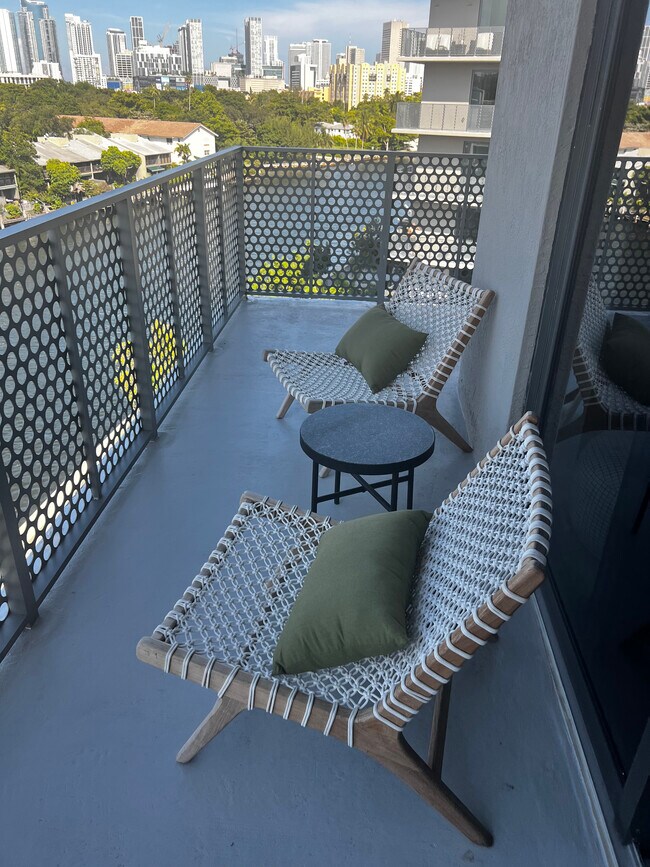 Foto del edificio - 1159 NW 5th St