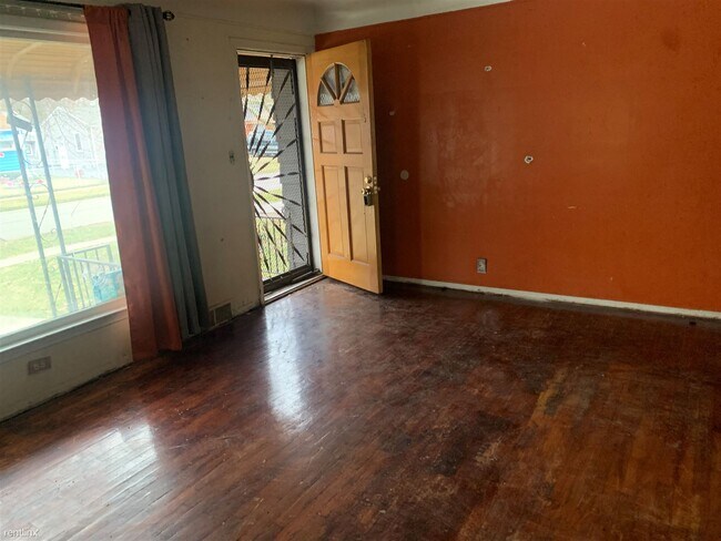 Building Photo - 3 br, 1 bath House - 2217 Canniff St