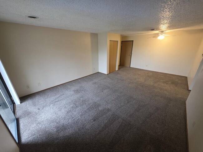 Foto del edificio - 1727 N Grandview Ln