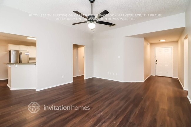 Foto del edificio - 944 Carlin Ln