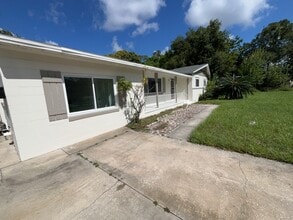 Building Photo - 562 Hartley Pl