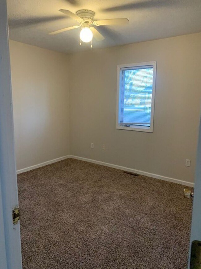 Building Photo - Now leasing for October 11th