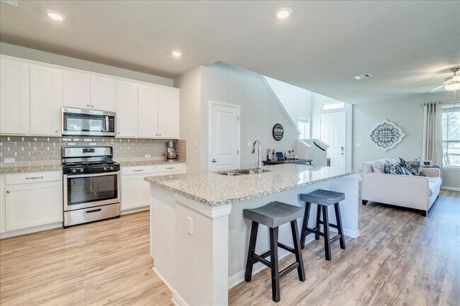 Foto del edificio - 787 Lone Peak Wy