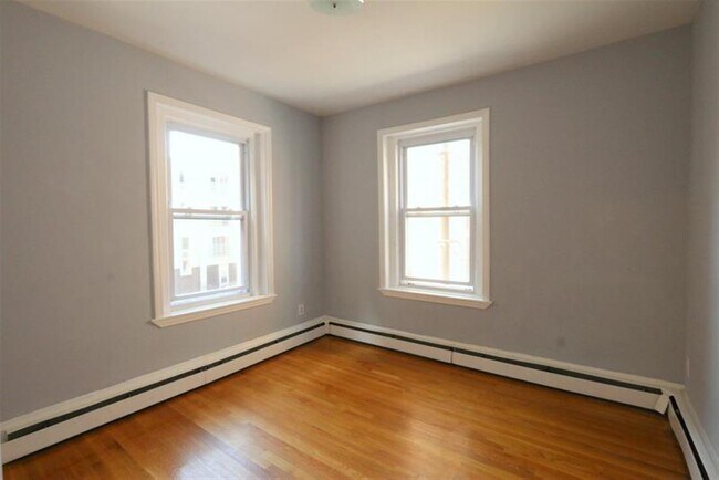 Foto del edificio - 117 Harvard St