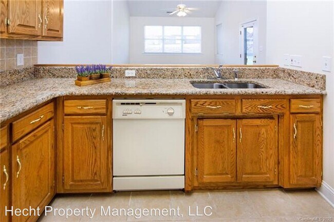 Building Photo - 3 br, 2 bath House - 3861 Azalea Trail