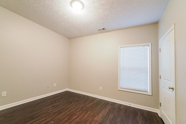 Building Photo - 31 Harper's Farm Dr