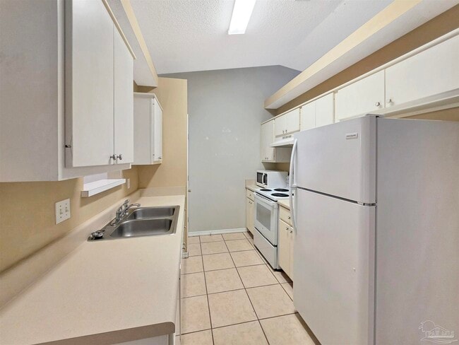 Foto del edificio - 3359 Green Briar Cir