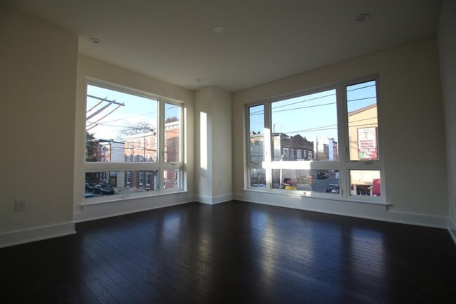 Building Photo - 1241 N 5th St