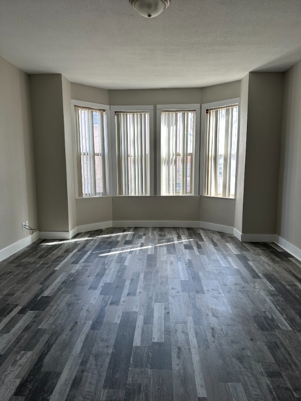 Building Photo - 1018 8th St S