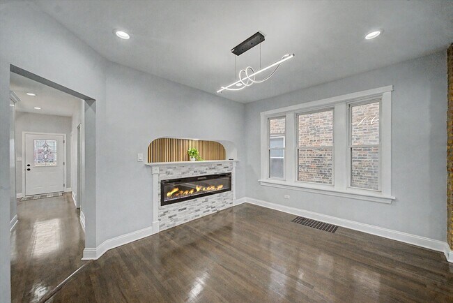 Foto del edificio - 1511 N Linder Ave