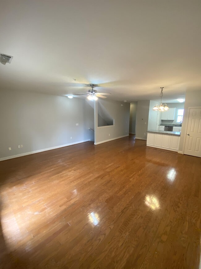 Building Photo - 4492 Great Oak Dr