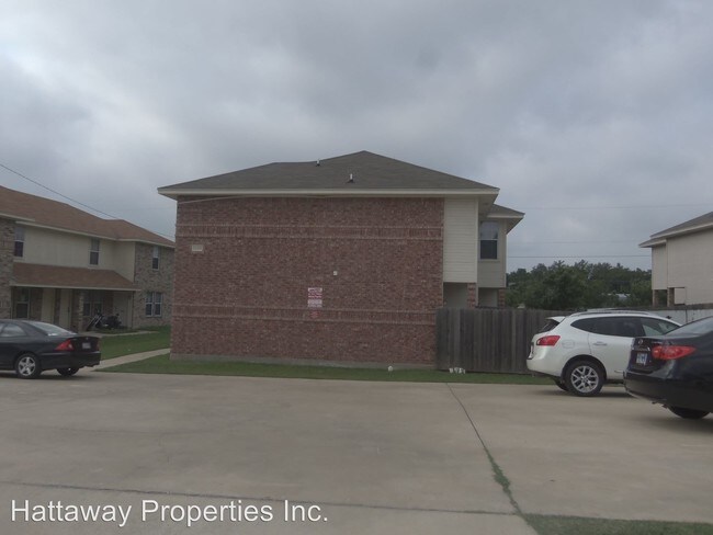 Building Photo - 1608 Inca Dr