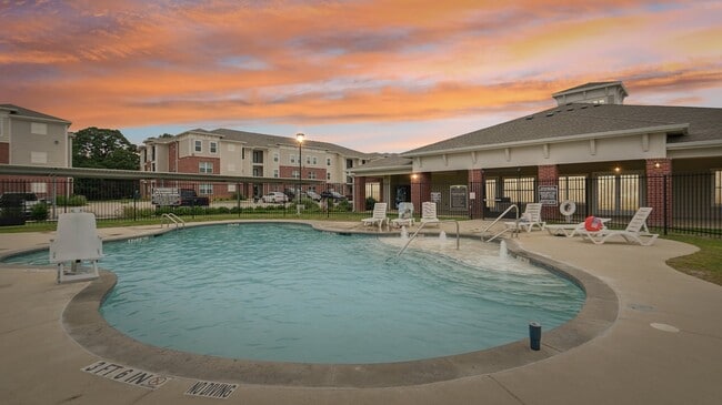 Foto del edificio - Emli at Pecan Creek