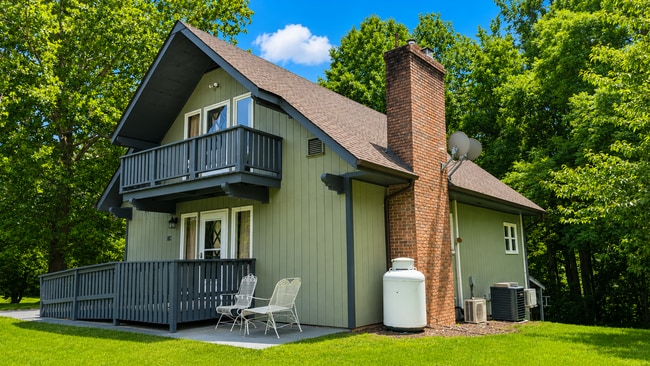 Building Photo - Well maintained Swannanoa Rental Home!