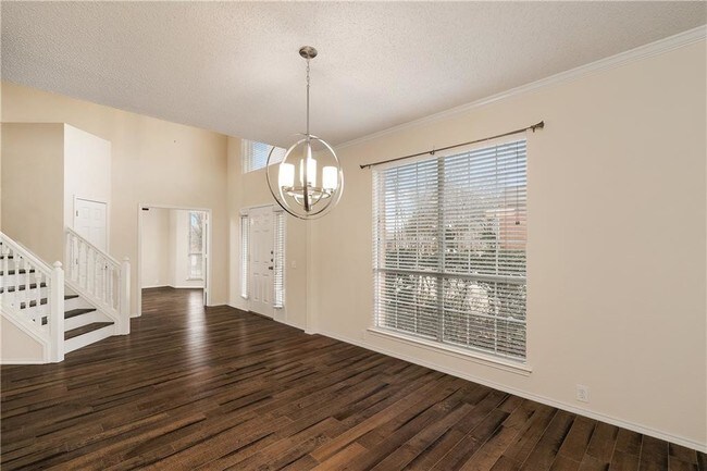 Foto del edificio - 6702 Richmond Dr