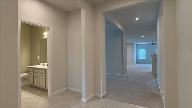 Foto del edificio - 648 Bloom Terrace