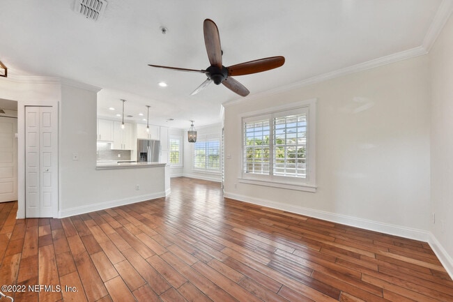 Building Photo - 1701 The Greens Way