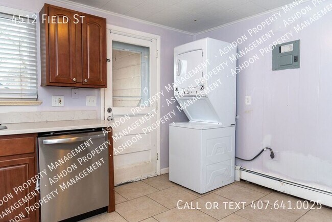 Building Photo - 4512 Field St