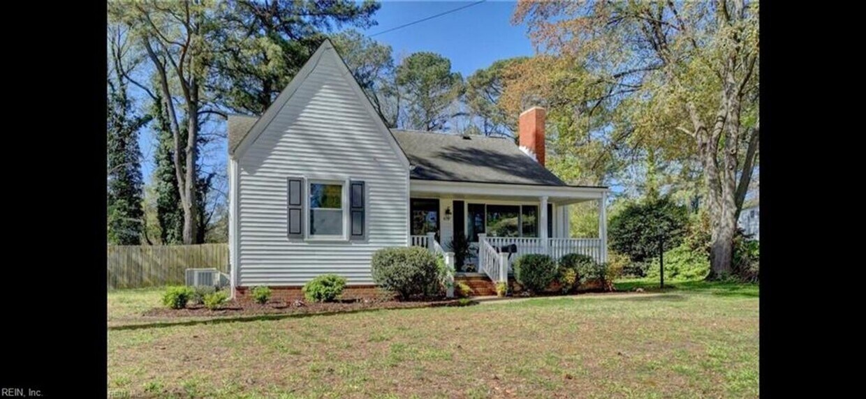 Primary Photo - NORFOLK HOME W/LARGE FENCED YARD FOR RENT!