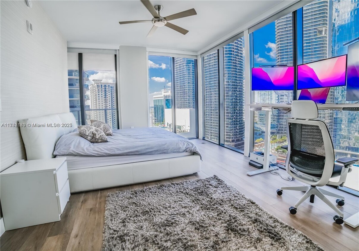 Foto principal - 1010 Brickell Ave