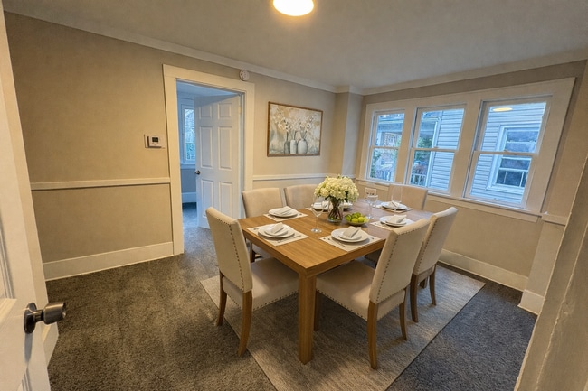 Building Photo - Spacious 5-Bedroom Rental with Bonus Room, Patio & First-Floor Full Bath