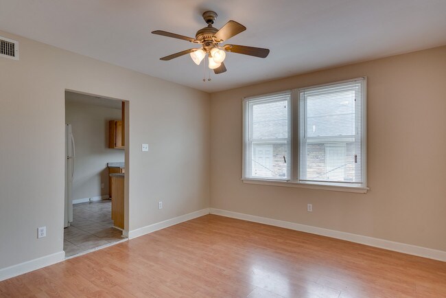 Dining Room - 4665 Dart St