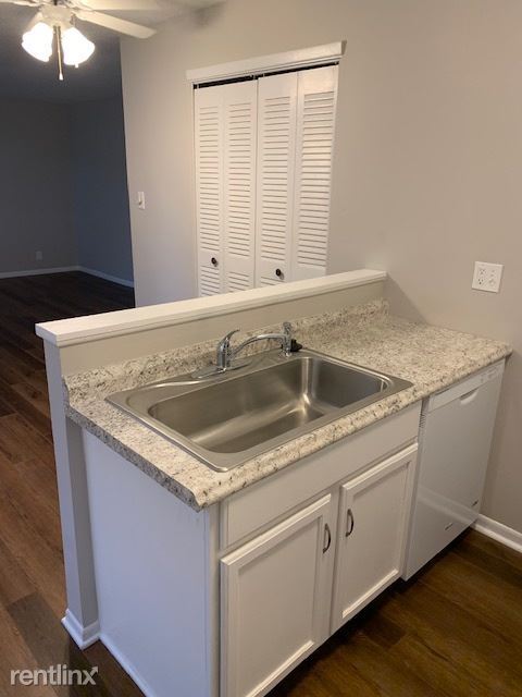Building Photo - 2 br, 1 bath Condo - 3320 Lupine Drive