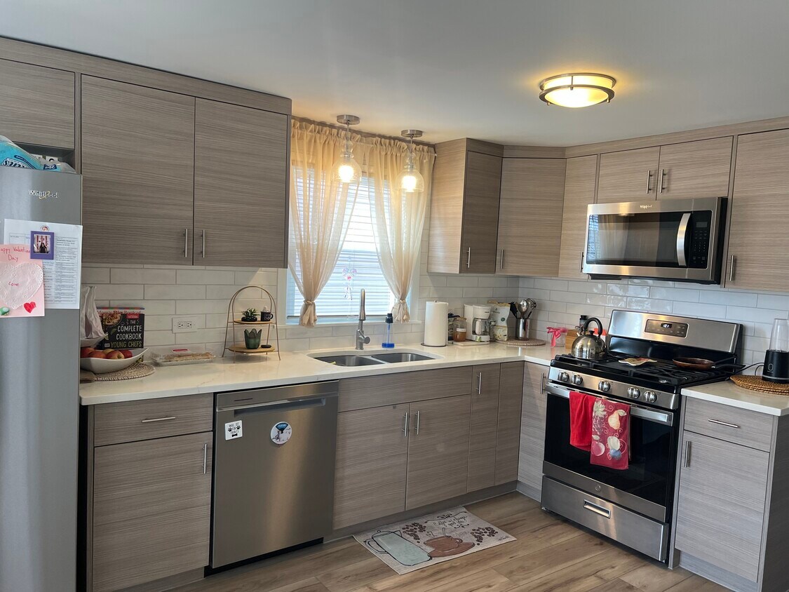 Foto principal - 2539 N 75th Ct