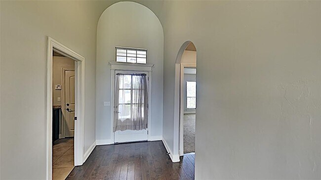 Building Photo - 15308 Homecoming Dr