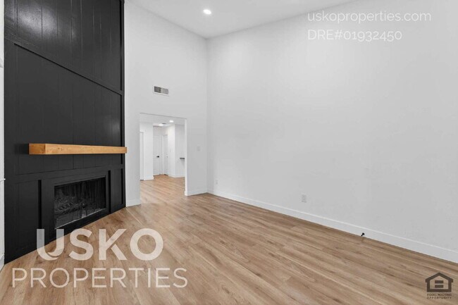 Foto del edificio - "Charming 2-Bed Duplex in Rancho Cordova – 1,110 Sq Ft of Comfort!"